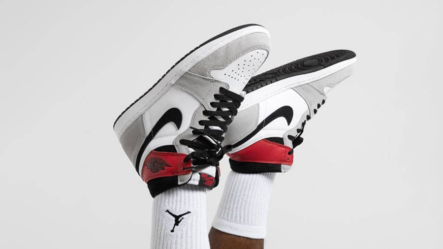 Air Jordan 1 Retro High Light Smoke Grey | Where To Buy | 555088-126 | The Sole Supplier