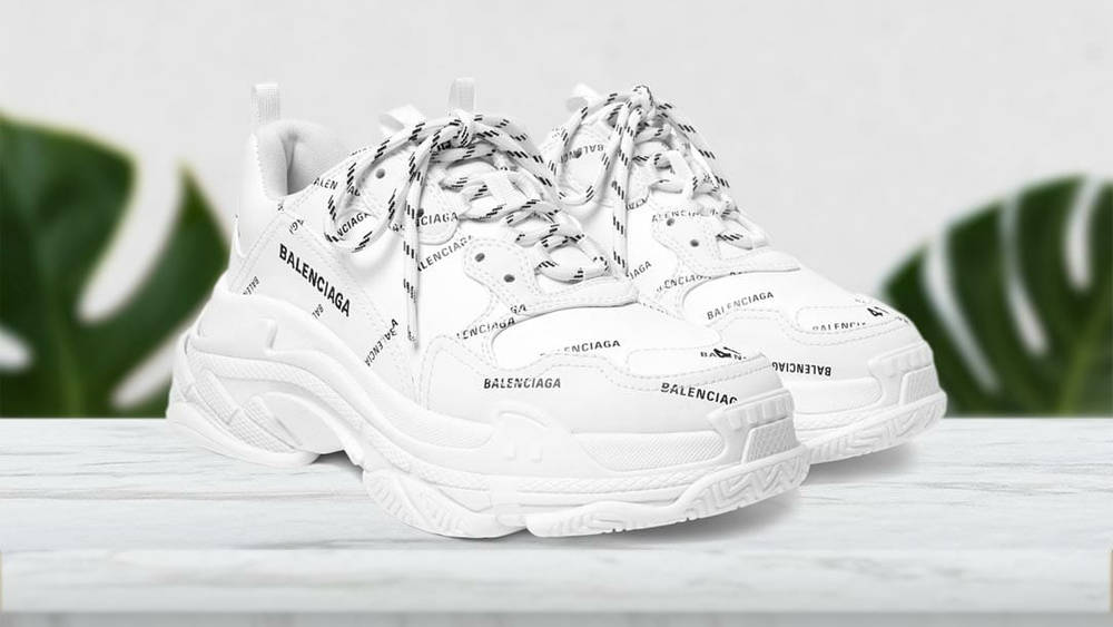 Here’s 12 of the Best White Sneakers From Mr Porter’s Luxury Range Here’s 12 of the Best White Sneakers From Mr Porter’s Luxury Range