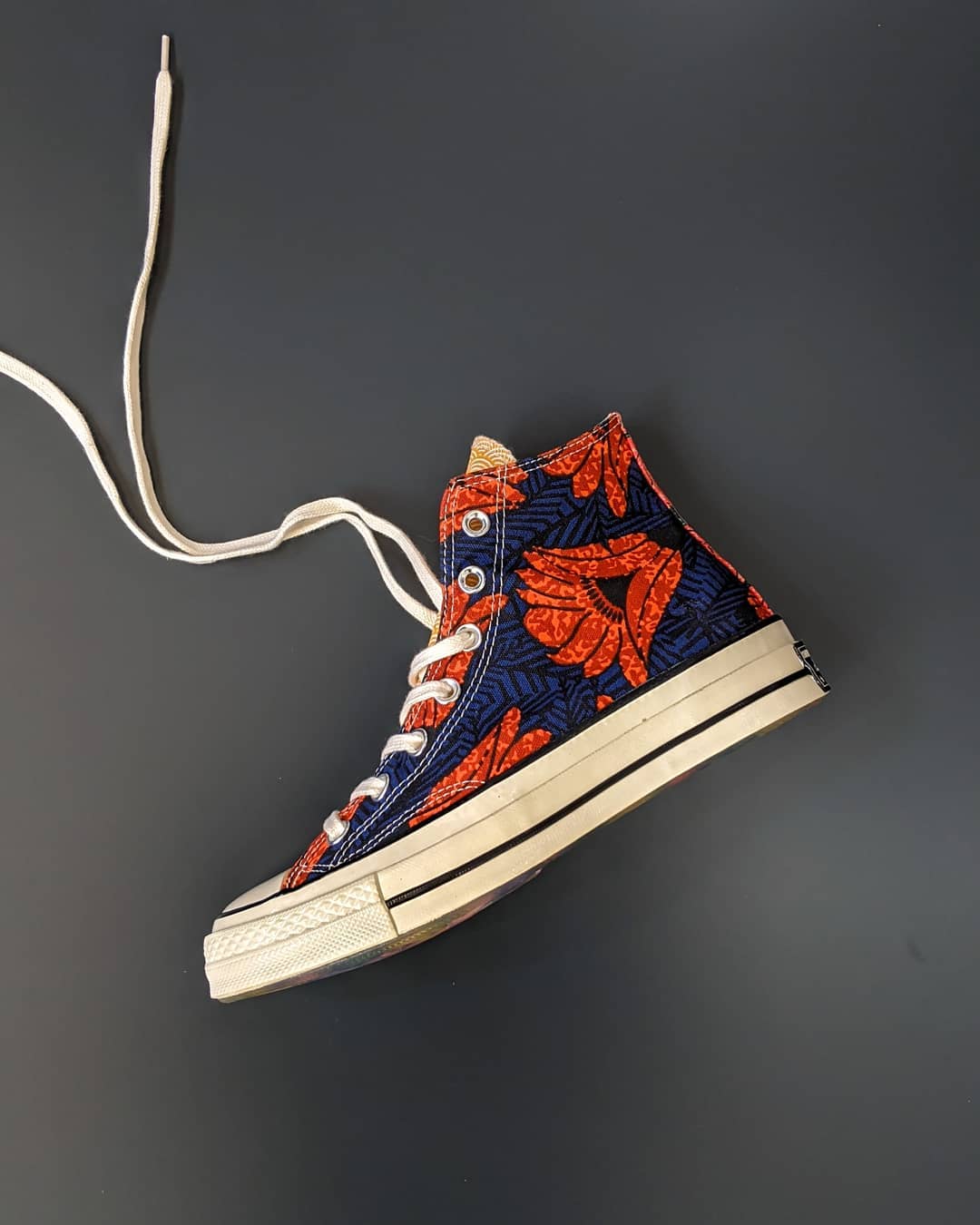 Converse Chuck Taylor Hi Waxed Floral