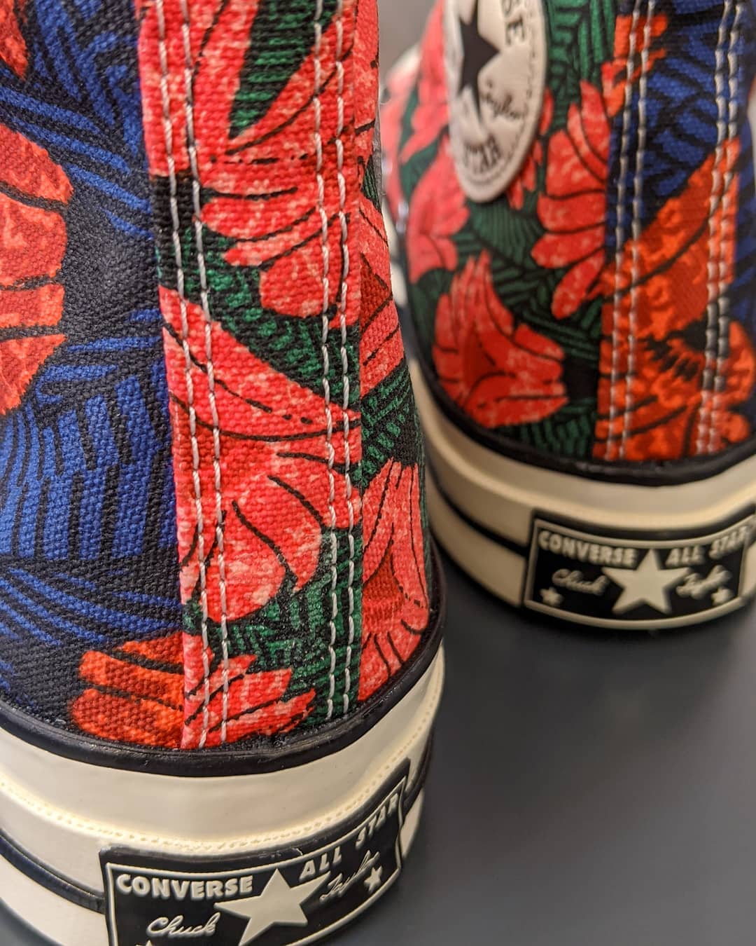 Converse Chuck Taylor Hi Waxed Floral2
