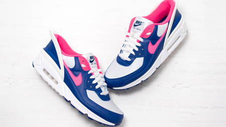The Nike Air Max 90 FlyEase is Designed for Everyone The Nike Air Max 90 FlyEase is Designed for Everyone