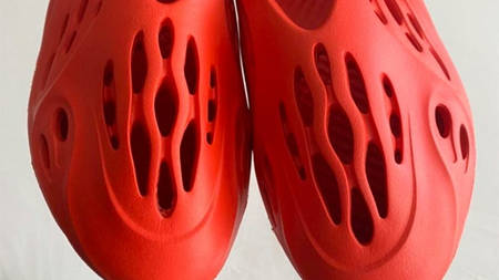 Up Close With the Yeezy Foam Runner "Orange" Up Close With the Yeezy Foam Runner "Orange"