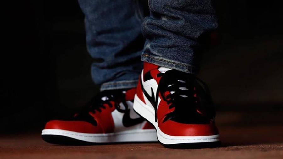 Jordan 1 Mid Chicago Black Toe Where To Buy 069 The Sole Supplier