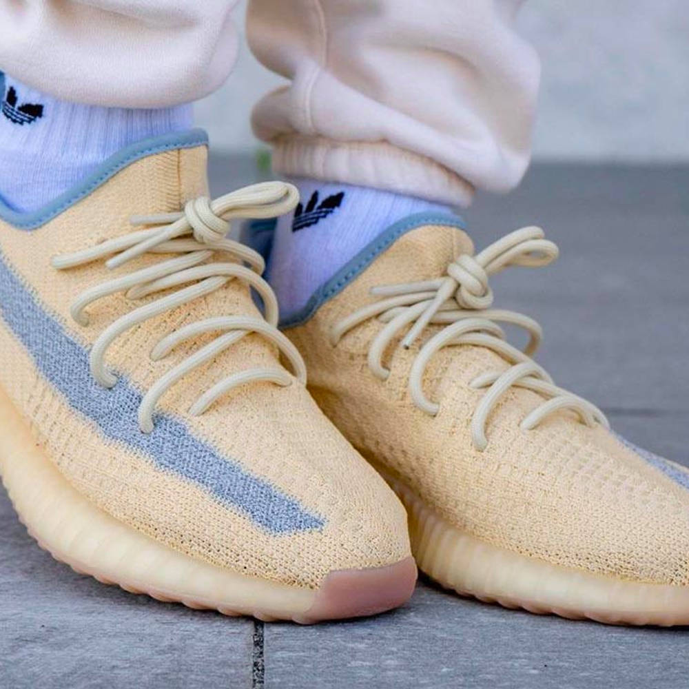 adidas yeezy 350 on feet