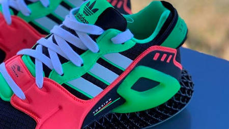 Neon Accents Contrast the adidas Morph 4D "Black" Neon Accents Contrast the adidas Morph 4D "Black"