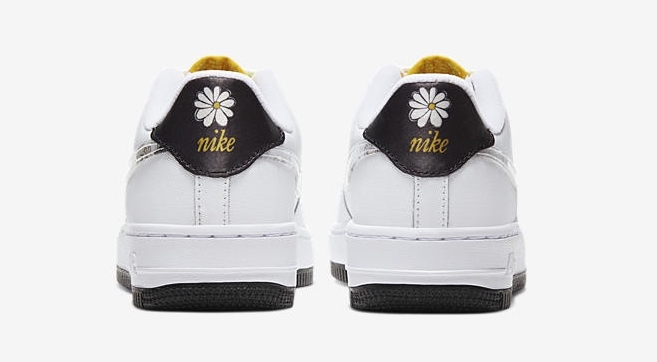 Nike Air Force 1 White Daisy back