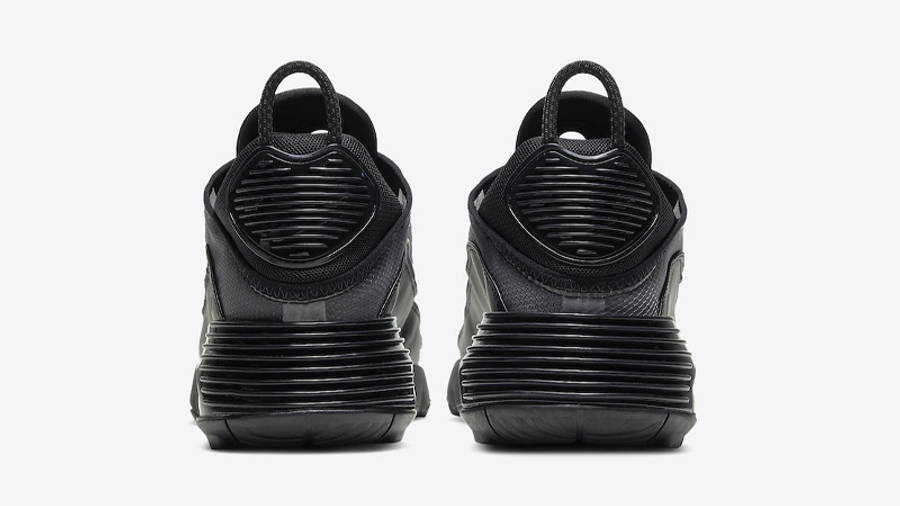 triple black air max 2090