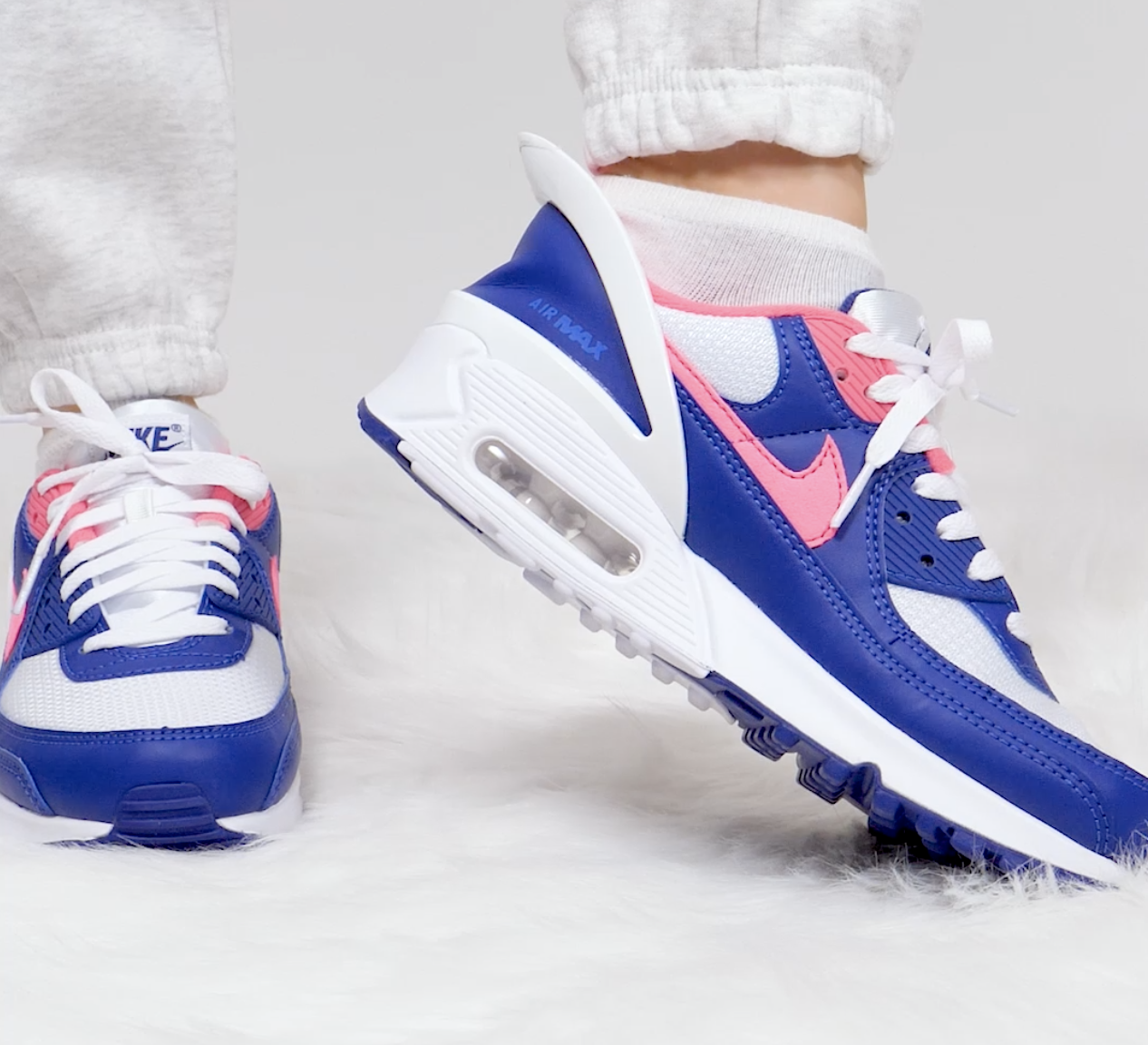 Nike Air Max 90 Flyease The Sole WOmens