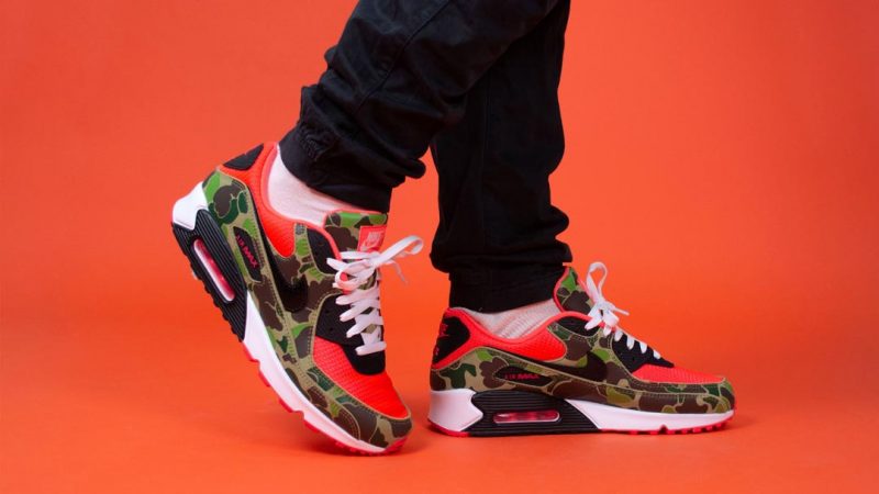 red duck camo air max