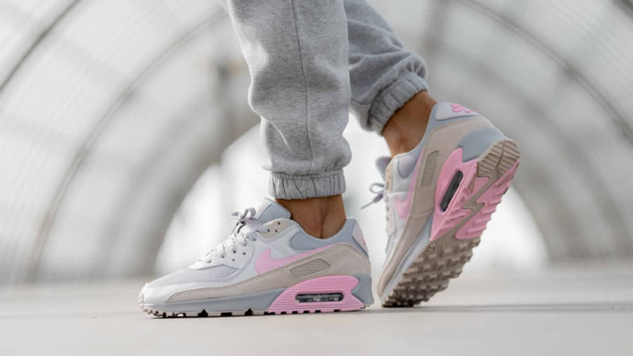 pink and gray nike air max