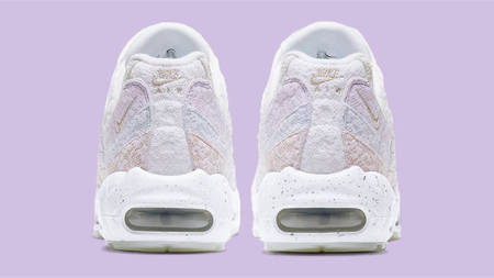 This Floral Nike Air Max 95 Looks Elegant In Lace This Floral Nike Air Max 95 Looks Elegant In Lace