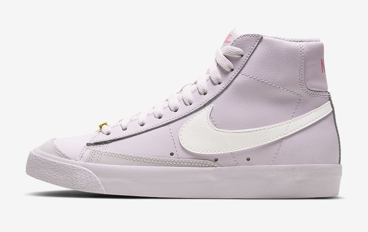 Nike Blazer Mid '77 Pink White side