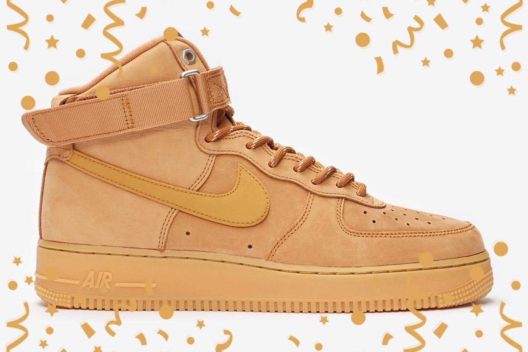 Take 21% Off These 21 Best-Selling Sneakers at Sneakersnstuff!