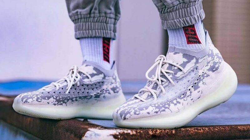 adidas YEEZY BOOST 350 V2 'Eliada' '' Sulfur 'First Look .