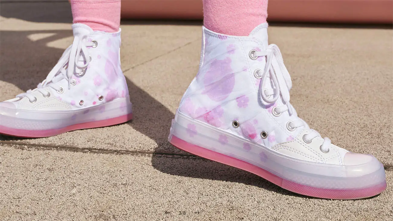 Cherry Blossom Decorates The Cutest Converse Sakura Chuck 70 s