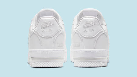 Catch The Last Sizes Of This Fresh White Air Force 1 React Catch The Last Sizes Of This Fresh White Air Force 1 React
