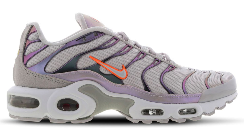 _0006_Nike Air Max Plus Metallic Purple