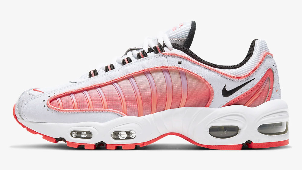 _0006_Nike Air Max Tailwind IV Crimson