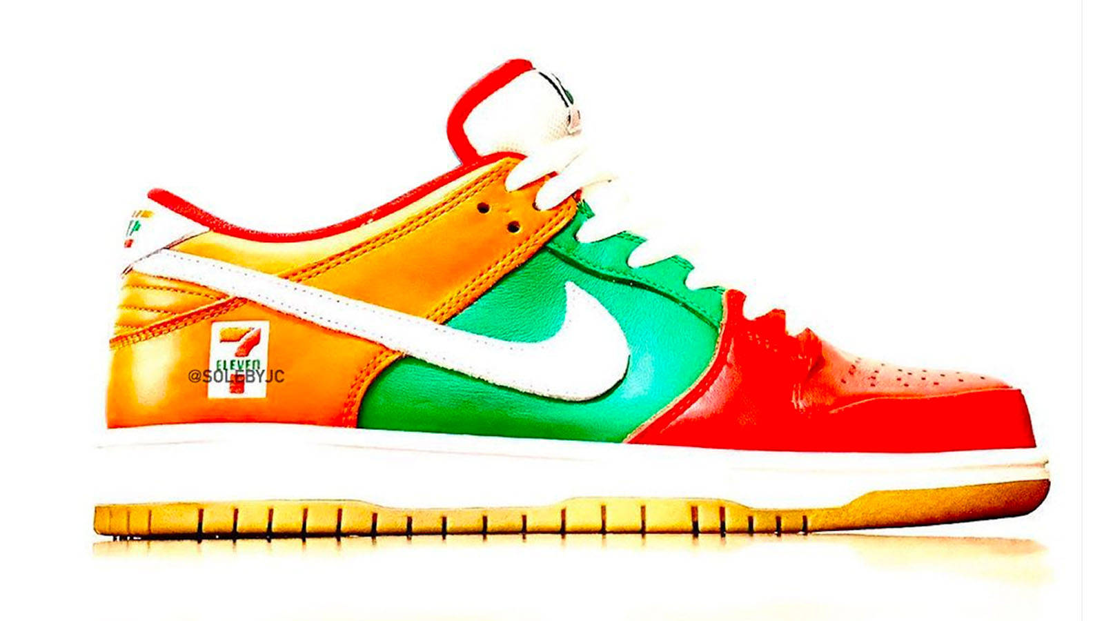 7 eleven dunk nike