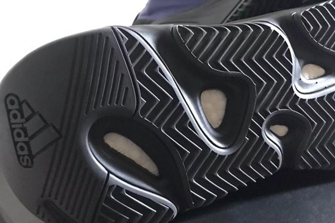 Yeezy 700 MNVN "Concert"