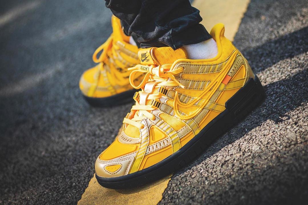 An On-Foot Look at the Off-White x Nike Rubber Dunk 