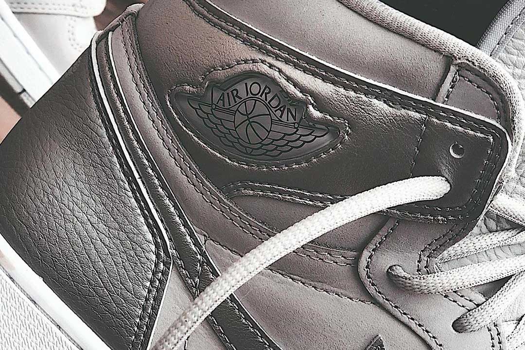 Air Jordan 1 High OG "Neutral Grey"