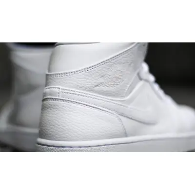 Jordan 1 2024 mid all white