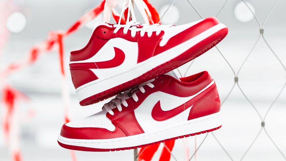 The Air Jordan 1 Low "Gym Red" is Still Available! Air Jordan 1 Low "Gym Red"