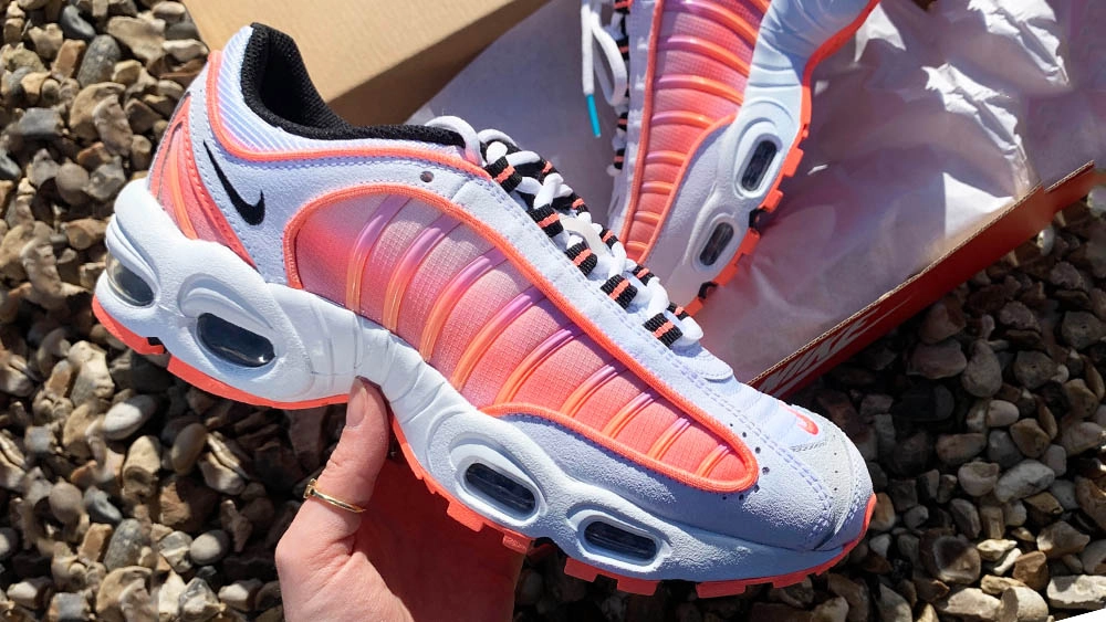Nike quotes Air Max Tailwind IV