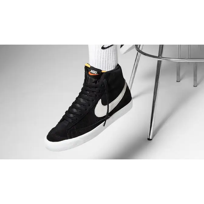 Blazer mid hotsell suede vintage black/white