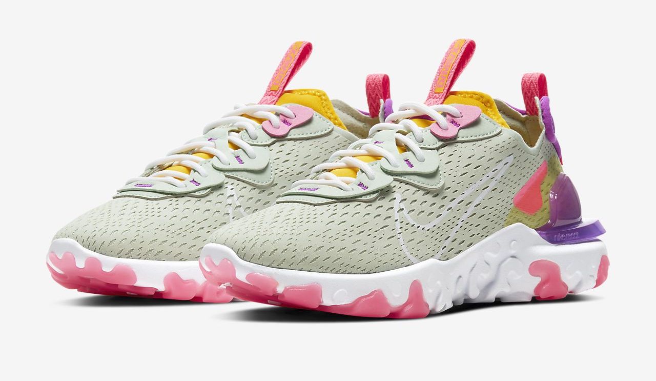 Nike React Vision Pistachio Frost front