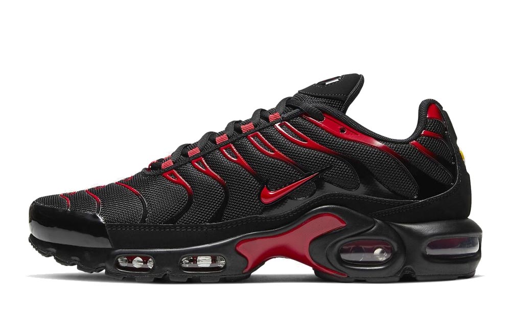 nike air max plus men's red and black