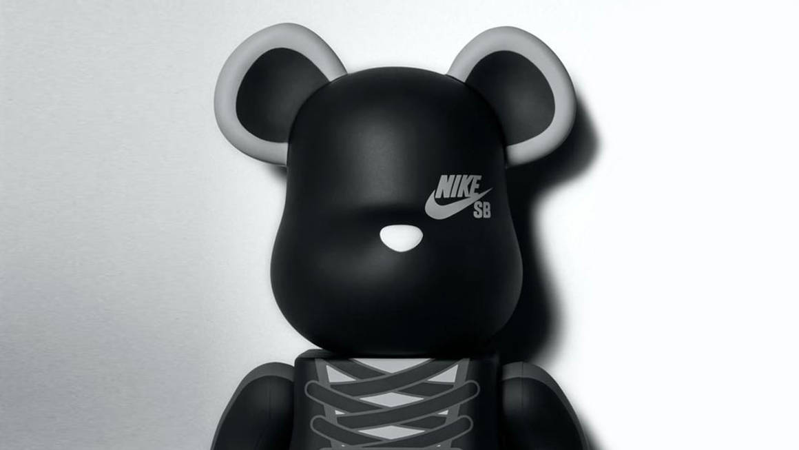 NIKE ナイキ SB MEDICOM TOY メディコムトイ 2体 セット売り+letscom.be