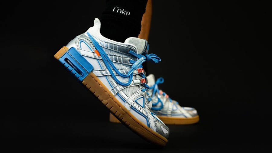 Off-White x Nike Rubber Dunk University Blue On Foot