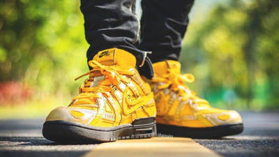 Off-White x Nike Rubber Dunk University Gold On Foot Front
