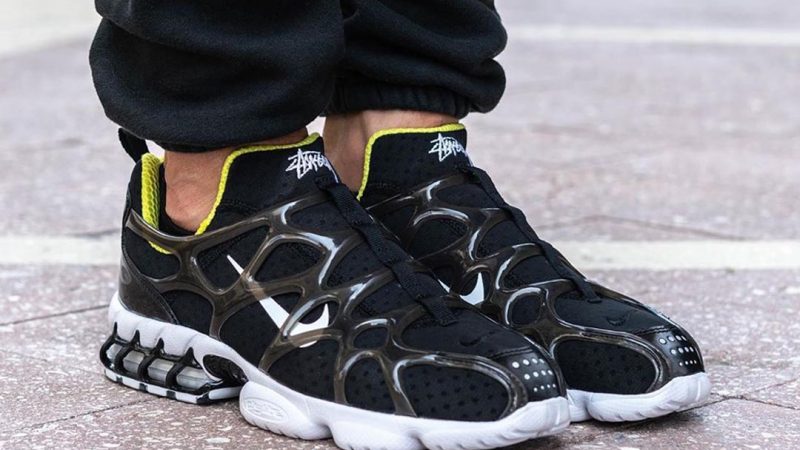 nike air spiridon on feet