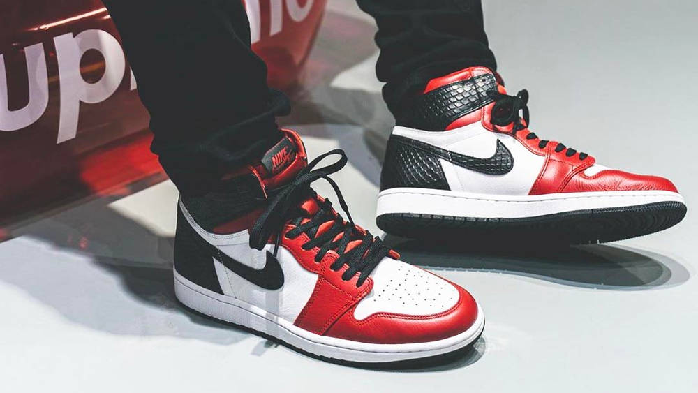 Air Jordan 1 High OG "Satin Snake"