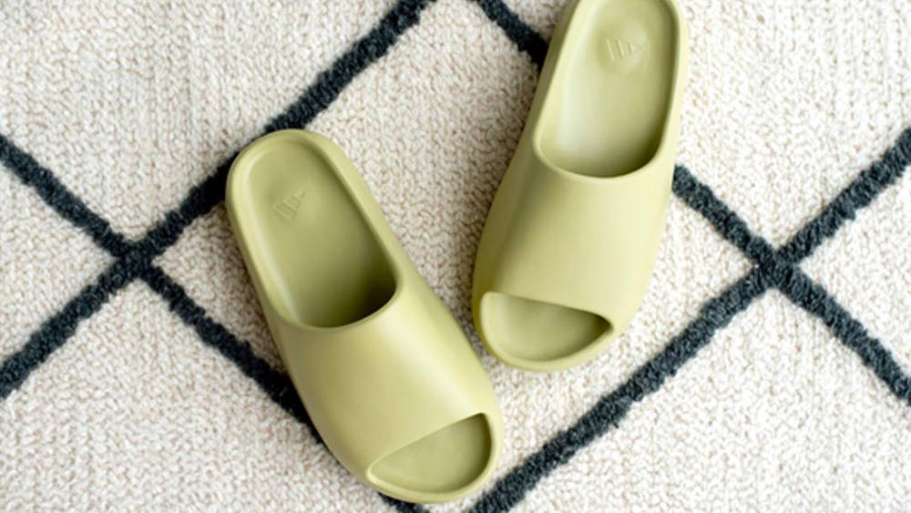 Image via The Sole Supplier Yeezy Slide "Resin"