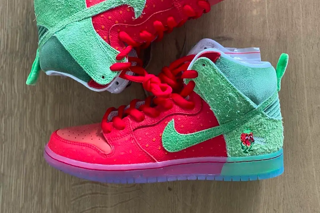 A Closer Look at the Nike SB Dunk High 