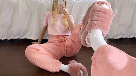 Embrace Your Time At Home With These 12 Cute Sandals & Slippers From UGG Embrace Your Time At Home With These 12 Cute Sandals & Slippers From UGG