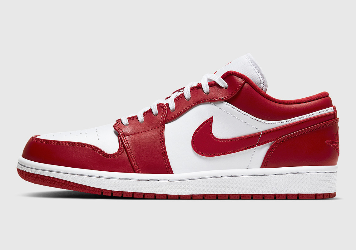 10 Hyped Jordan 1s Available at Foot Locker Including This Week’s Major Restocks 11