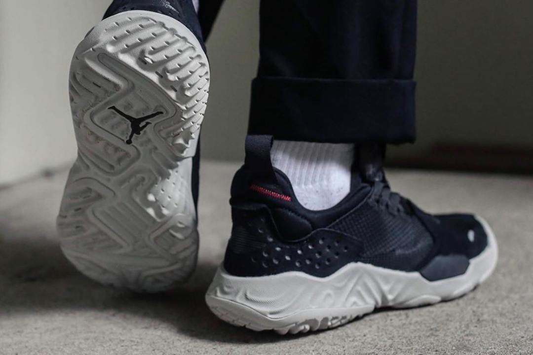 jordan delta sp black on foot