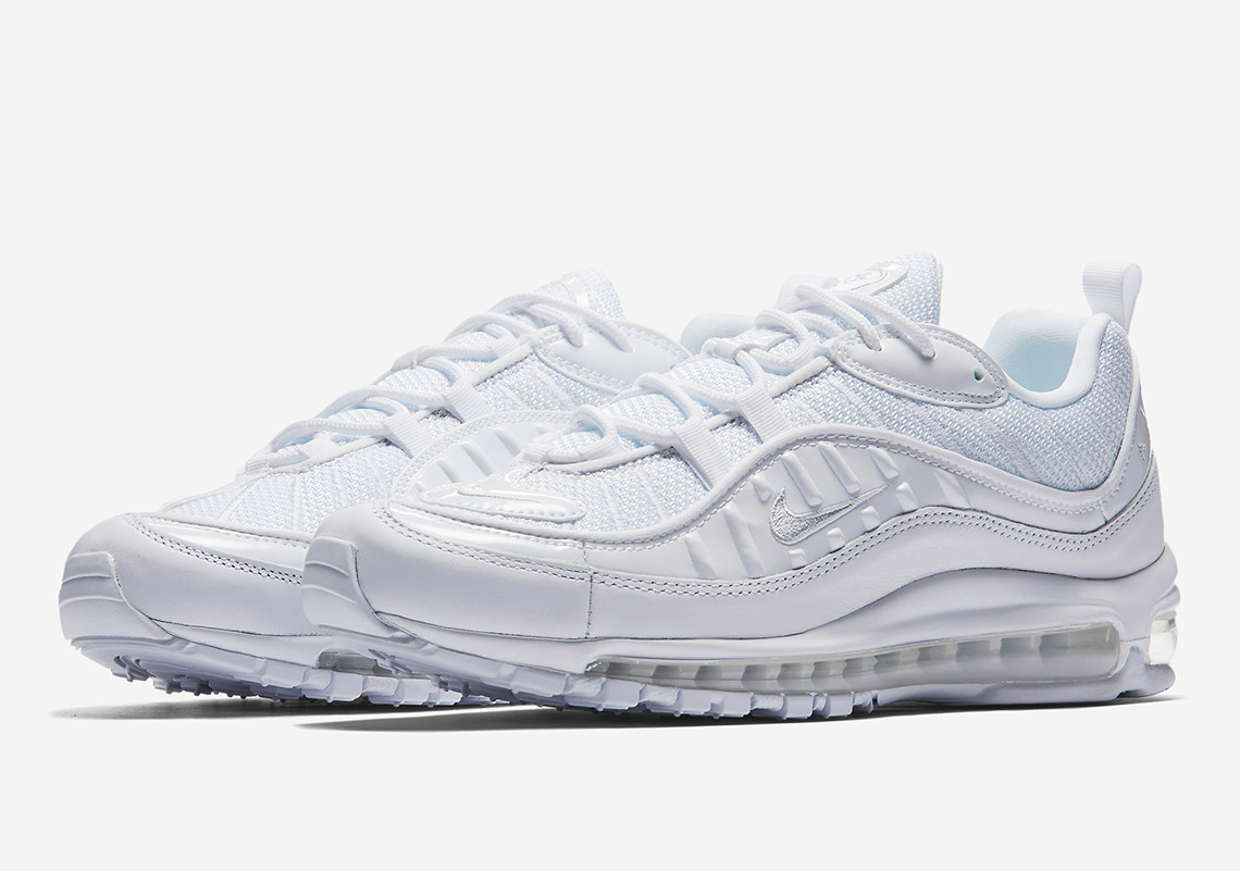 12 of the Freshest Triple White Trainers That Are Now on Sale 7