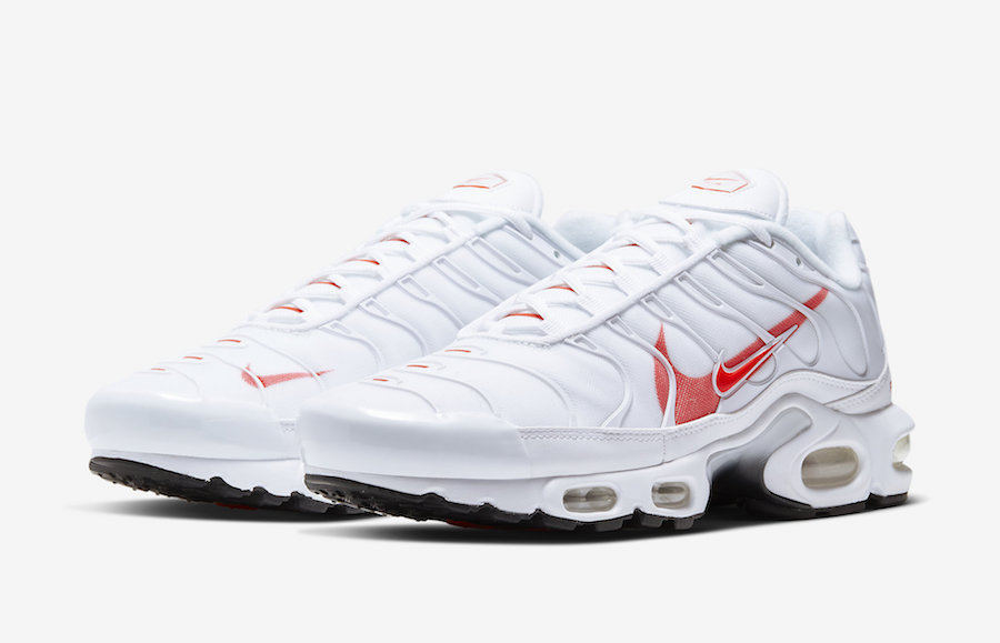 12 of the Freshest Triple White Trainers That Are Now on Sale 6