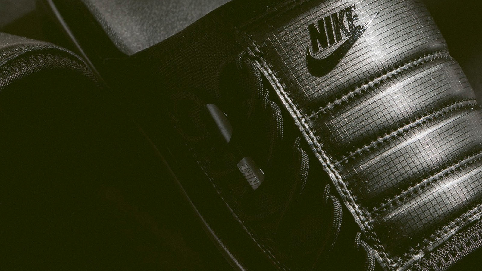 nike city slide black close up