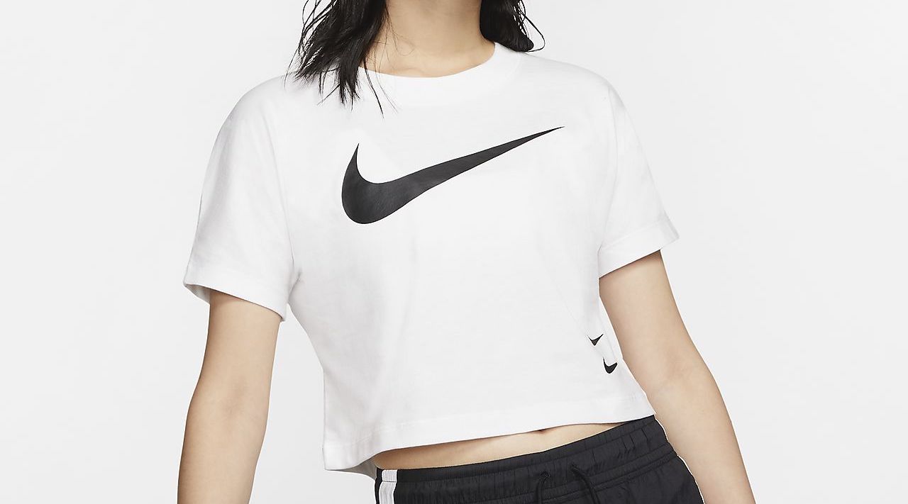 sportswear-swoosh-short-sleeve-top-zGJzvd