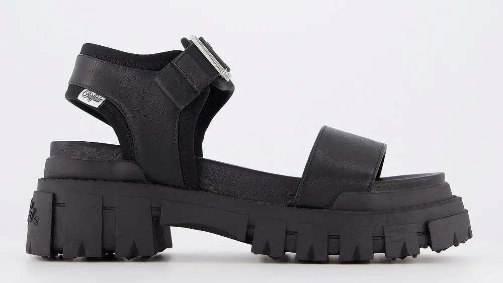 These Are The 12 Best Chunky Sandals To Refresh Your Summer Collection ...