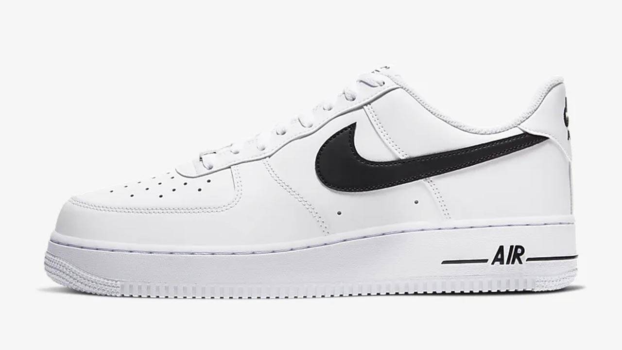 15 Squeaky Clean Swoosh Sneakers That Need to Be in Your Summer Rotation