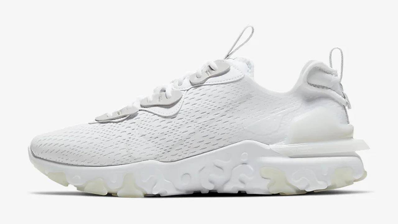 15 Squeaky Clean Swoosh Sneakers That Need to Be in Your Summer Rotation