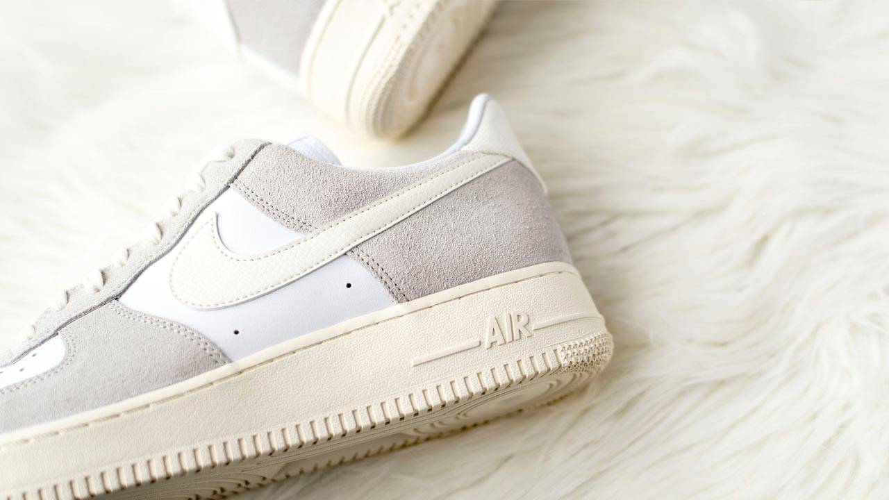 Nike Air Force 1 Low "Platinum Tint"